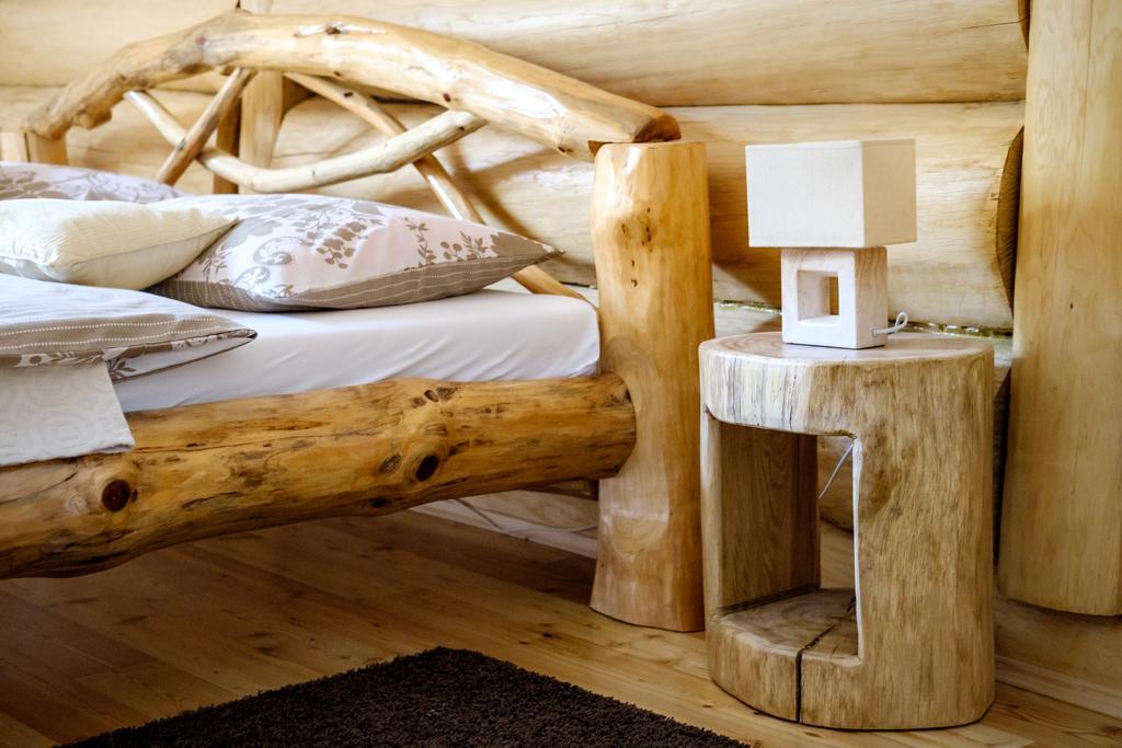 Bear'S Log Villa Seliste Dreznicko Exterior photo