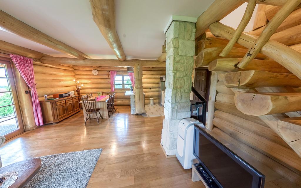 Bear'S Log Villa Seliste Dreznicko Exterior photo
